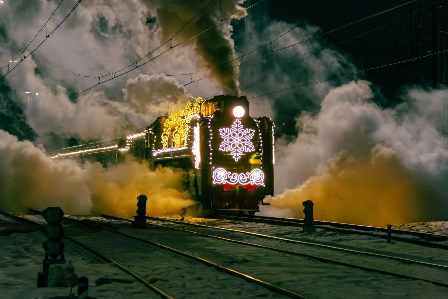 Поезд Деда Мороза прибывает в Вологду!